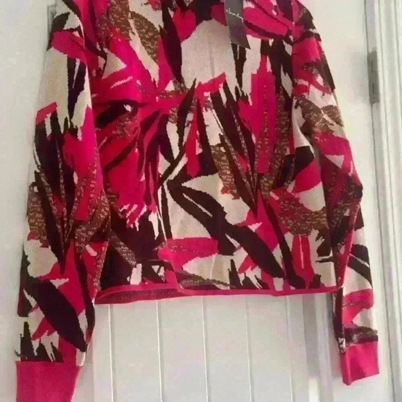 New a…love story Sweater Top Pink Gold Brown Crew Neck Pullover Size Small NWT. - Picture 3 of 5